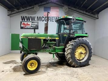 Main image John Deere 4240